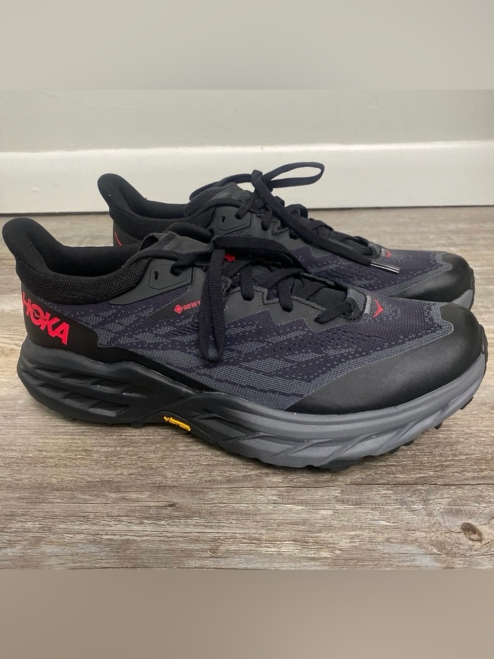 Hoka Women’s Speedgoat 5 GTX Spike Black & Pink Trail Run Shoes‼️NEW‼️— size 8.5